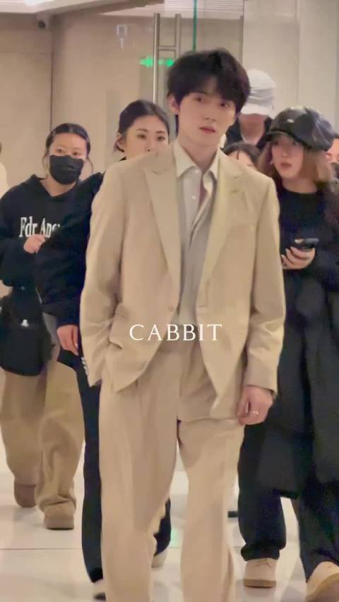 这都帅成啥样了