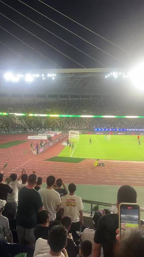 王钰栋28场11球5助当选中超最佳青年球员