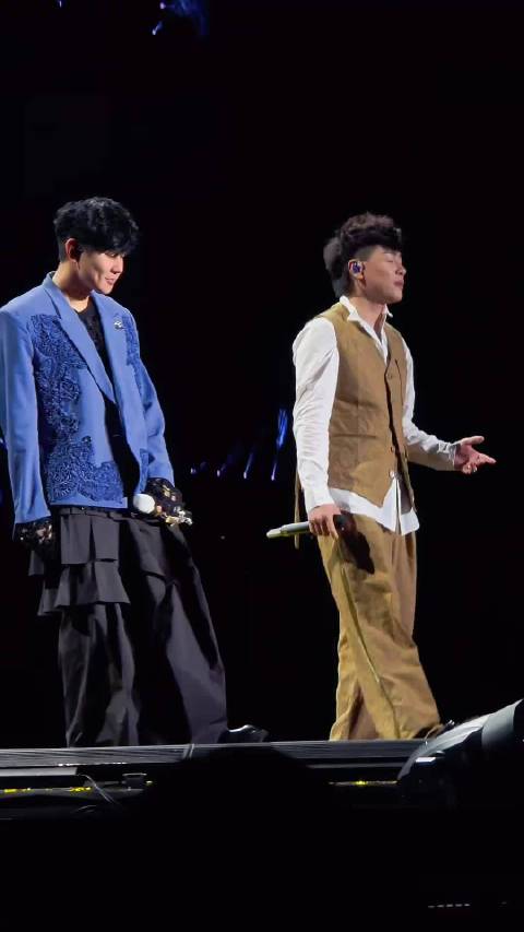 黑夜问白天合唱版 很燃很炸！苏州第一天嘉宾胡彦斌