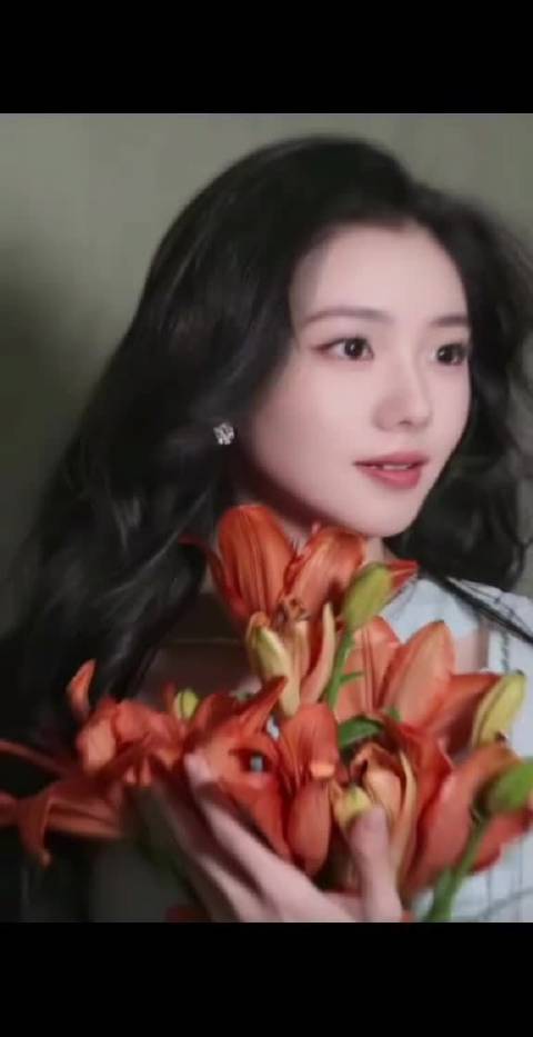 刘浩存的脸乘乘的