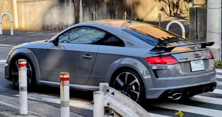 电动车时代的燃油绝唱：奥迪TT RS为何成稀缺经典？