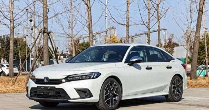 从‘法拉域’到月销3500辆 思域的‘神车褪色’里藏着什么？