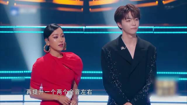 陈立农唱功遭质疑，评委力挺：比那些阿猫阿狗强得多