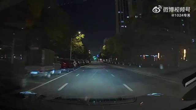 苏A丰田车主路怒别车连追数条街