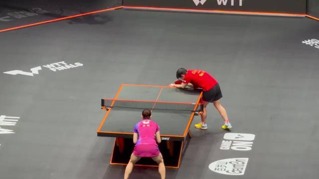 解说称孙颖莎正手进攻展现张继科式球风