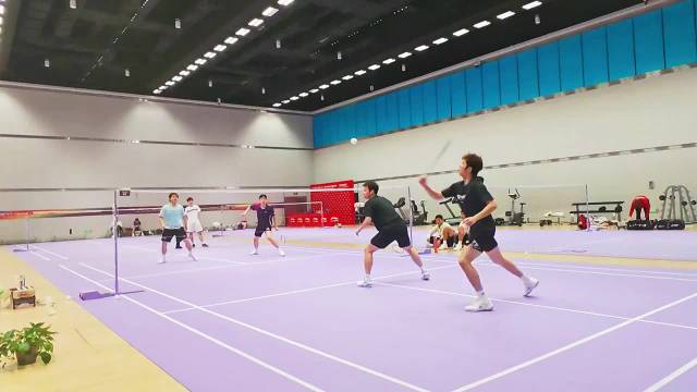羽超的混搭搭档就是多，能看梁伟铿跟徐承载对打安东森男双表演赛吗