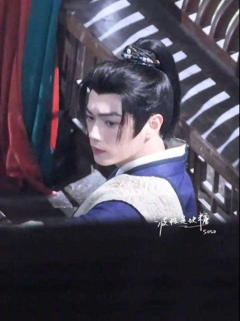 许凯史无名醉酒路透 肤白貌美生视频都如此好看！什么时候播啊