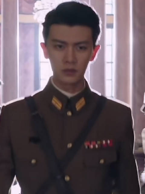 任嘉伦《秋蝉》演绎1941年香港特工叶冲