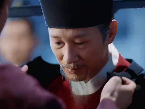 王劲松为角色寒冬受十二桶凉水浇灌，脸上扎四十余针