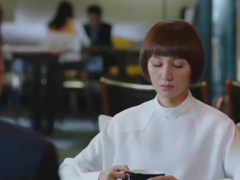 这样好的闺蜜在哪找啊？ 这时候唐晶和罗子君已经闹掰了 还是解雇了凌玲