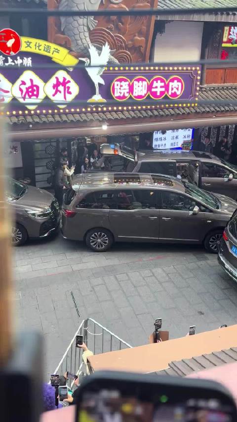 向佐称与郭碧婷从未吵架，黄子韬震惊徐艺洋吐槽