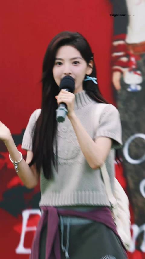 zrnzrn妳付出的时间，都是浇灌未来的溪流，终有一天，妳会看见未来繁花似锦