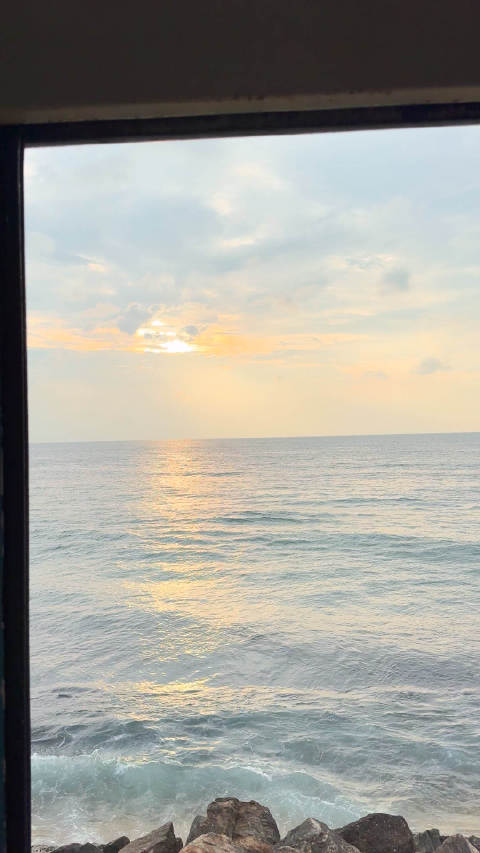 从希卡杜瓦到科伦坡 坐上啦千与千寻海上小火车的灵感来源