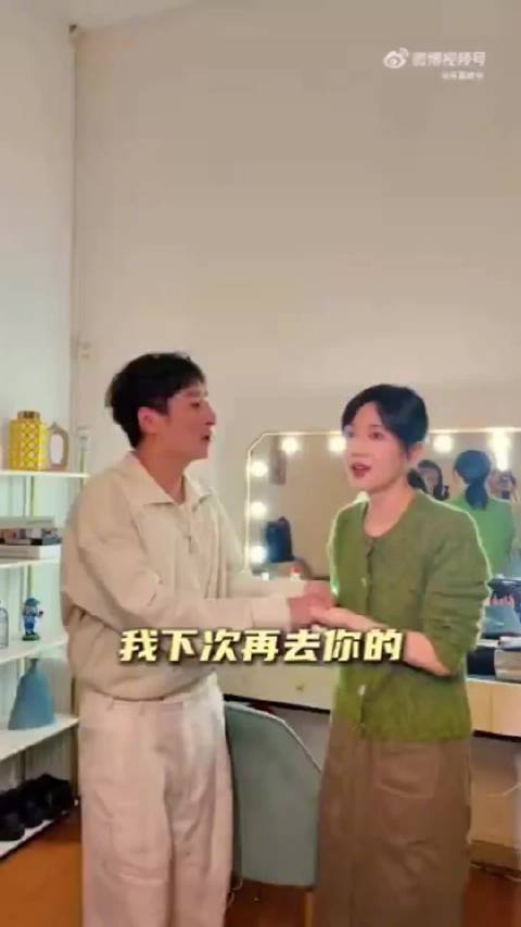 网传papi李维嘉团队争番位，双方关系良好