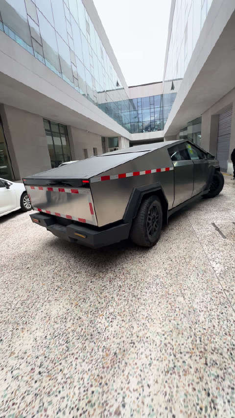 如果价格足够低，你会选择15年报废皮卡手续的Cybertruck么？