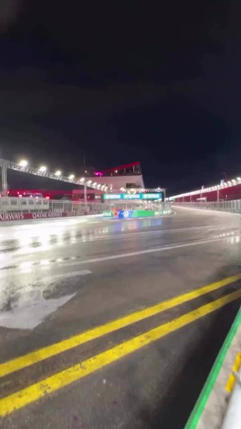 F1赛车的真实速度，我实在想不明白这个速度怎么过弯的，太猛了