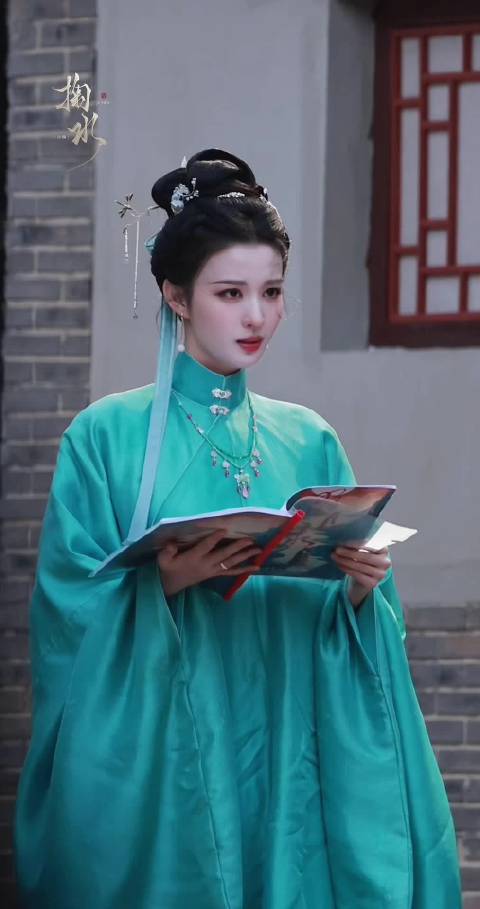 爱漫天遍野的花香，冬日清晨的小雪，最爱是你