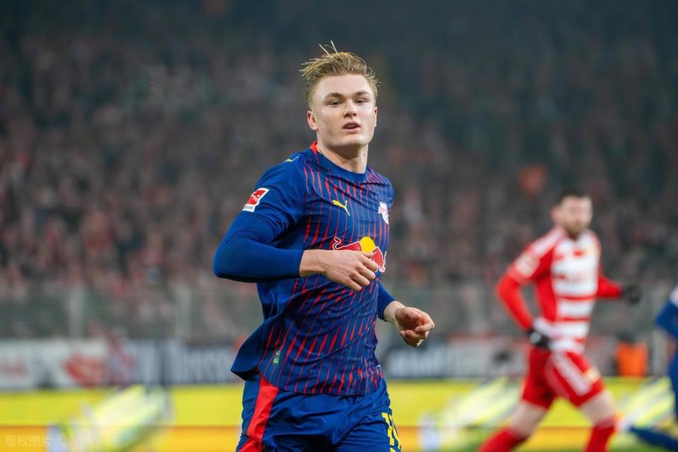 随着莱比锡爆大冷门1-3落败，德甲最新积分榜出炉：拜仁领先8分