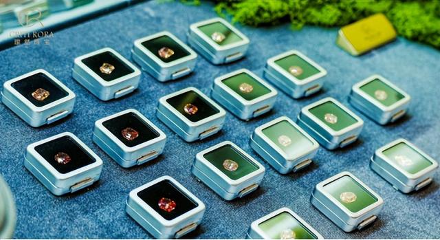 （CRITI RORA璨然珠宝大克拉彩色裸石）