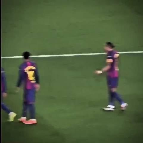 拉菲尼亚和亚马尔庆祝动作一个字：帅！