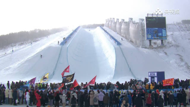 逆风翻盘，现场激动咆哮险些破音，粉丝欢呼雀跃一蹦八丈高