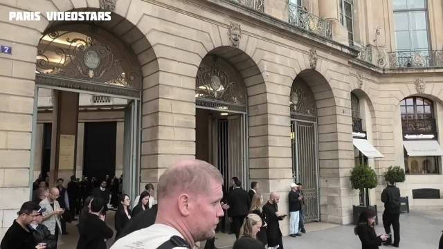 娜扎巴黎造型引外媒盛赞