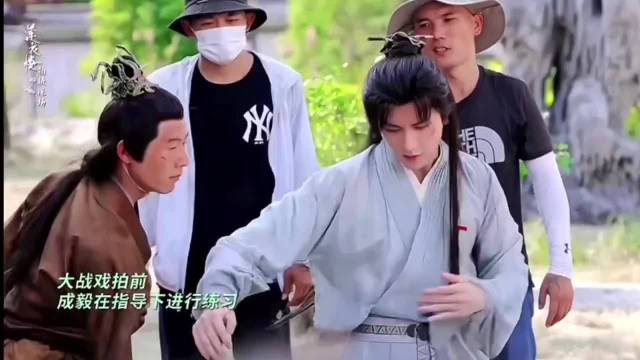 莲花楼 李莲花揍刀哥的花絮看着也是很过瘾啊 成毅 莲花楼 李莲花 花絮