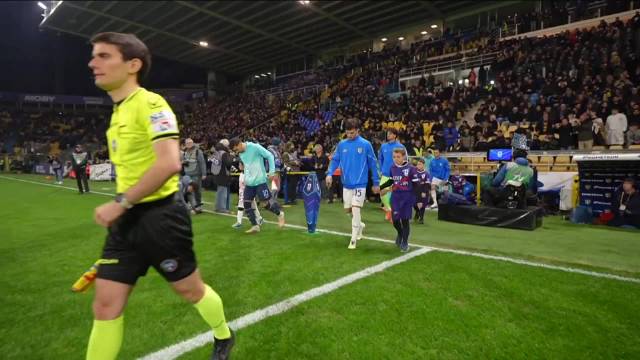 比赛集锦：9人拉齐奥1-0力克帕尔马