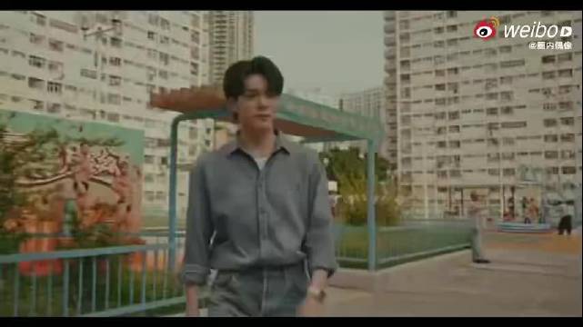 曾舜晞三支作品伏笔串联，港风浪漫细节引热议