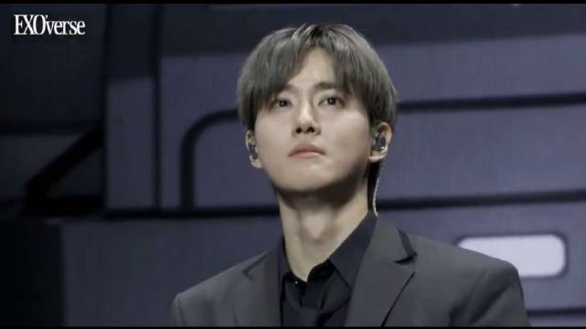 金俊勉EXO直播展现瞬间落泪演技
