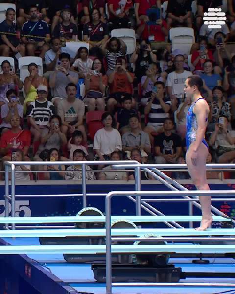 陈艺文以389.70分赢得女子单人3米板跳水金牌！ 跳水运动员