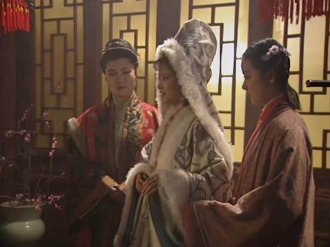 何晴饰演的《水浒传》花魁娘子李师师太美了！