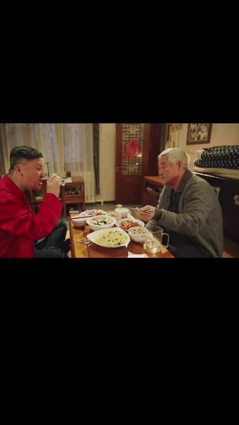 演员的吃戏有多真实？赵本山喝酒吃菜简直不像演的