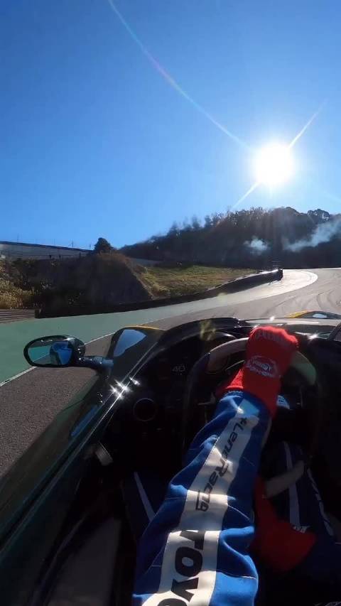 感受一下顶级开放座舱的限量法拉利Monza