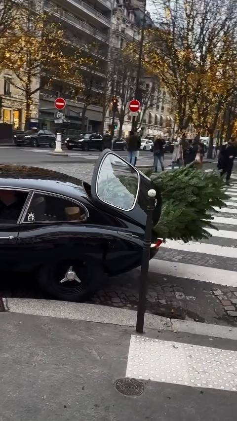 正經老錢風格 巴黎人準備過聖誕節 e-type