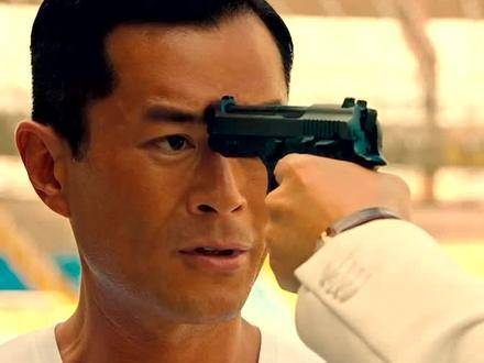 张家辉太帅了！枪火间竟能演绎摩斯密码的神秘韵律