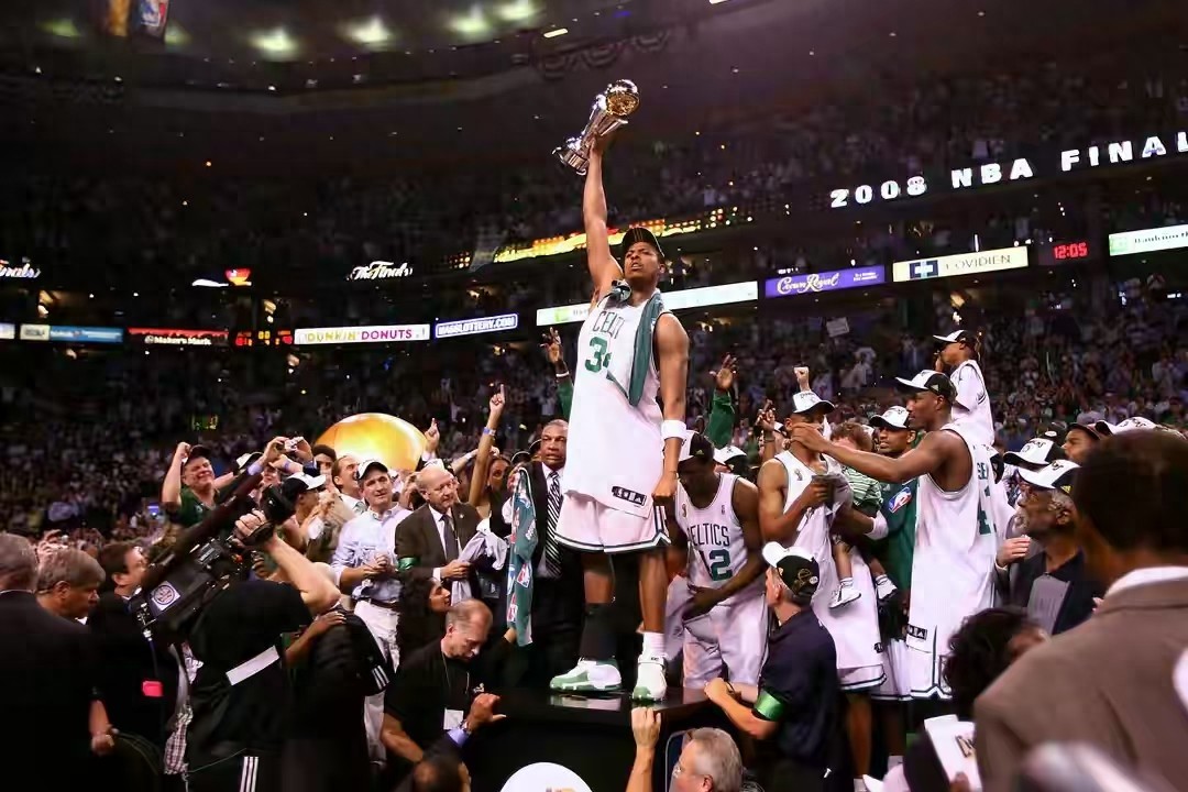 美媒评21世纪25大球星：哈登力压伦纳德、奥尼尔，詹杜库进前五！