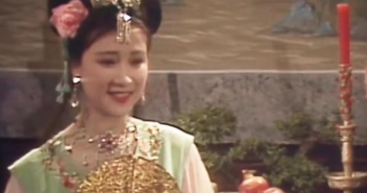 六小龄童发文悼念何晴，当年她在火车上被《西游记》导演一眼看中