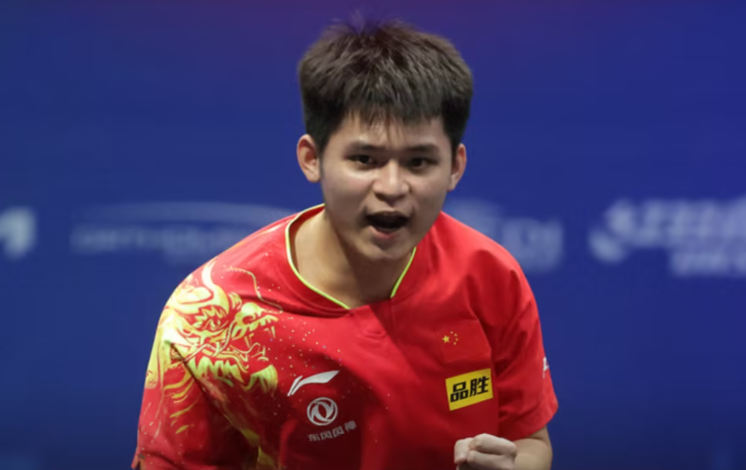 WTT总决赛：林诗栋拒绝连输3局！兑现第5个局点，12-10手拆摩托！