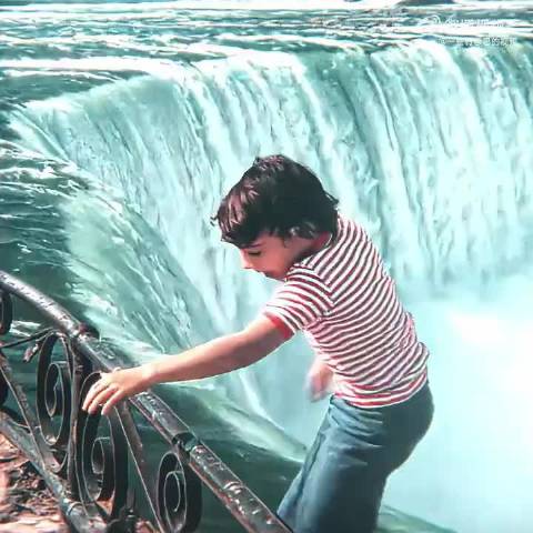 怀疑对方就是超人 所以一直在试探