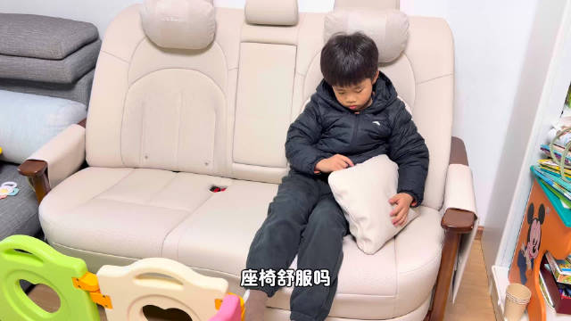 东风日产N6插混版上市，售9.19万起搭载百万级后排沙发