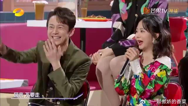 蔡少芬戏精上身，开口何炅都接不上娘娘的梗，笑疯谭松韵