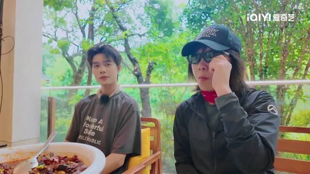 柯淳转战综艺与叶童刘嘉玲同台，放弃短剧引热议