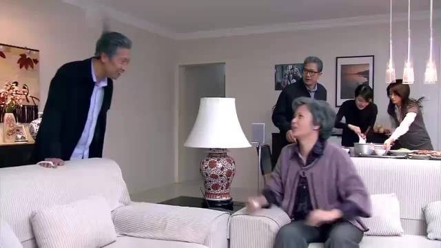 金婚：南方终于脱离封锁，一家人团聚，这画面太温馨了