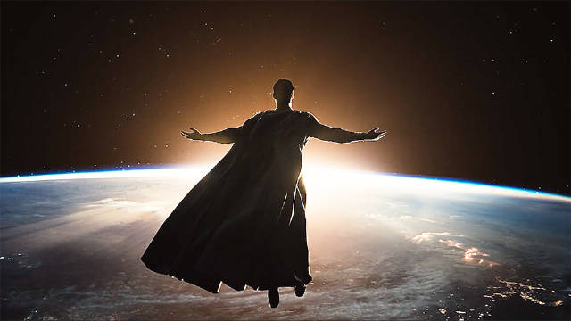 超人：颤抖吧！感受一下来自神的威压！