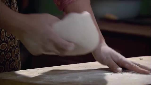 金婚：梅梅这直勾勾的眼神，谁看了不发怵，尤其是大庄还辜负她