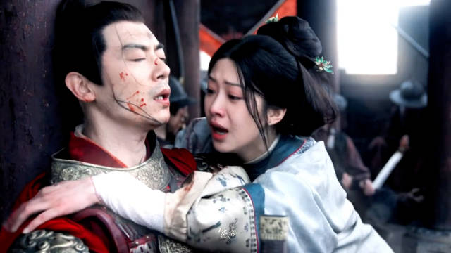 朱亚文以配角演技征服观众，提名金鹰最佳男配