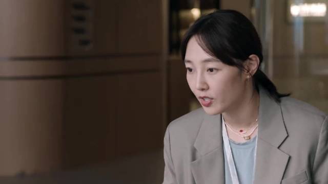 全职妈妈第一天上班就被同事算计