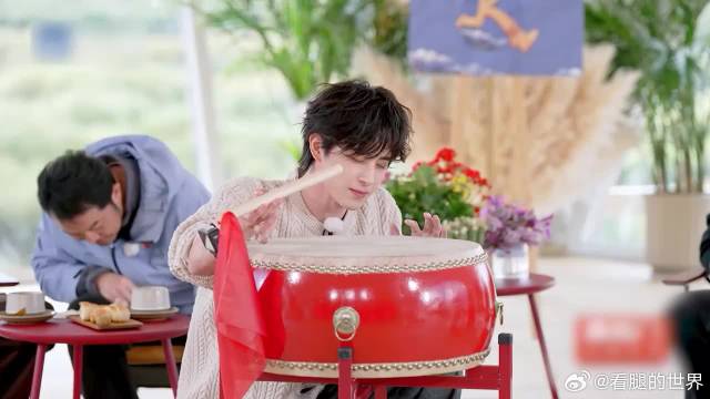 宋雨琦不愧是女团出道！随手一敲都能完美卡点，太强了