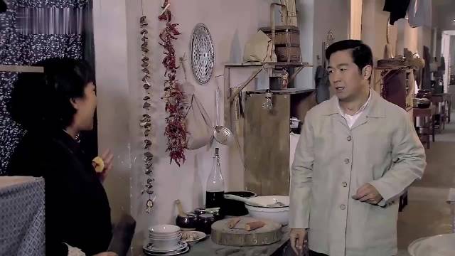 佟志金婚生活拮据，收电费凑饭钱